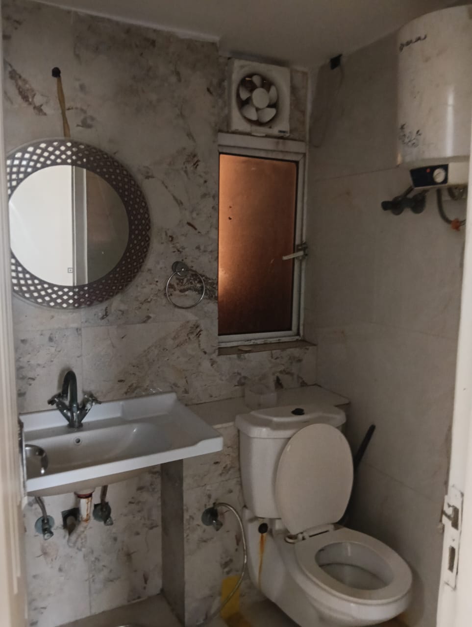 3BHK Flat at Lotus Panache - Image 7