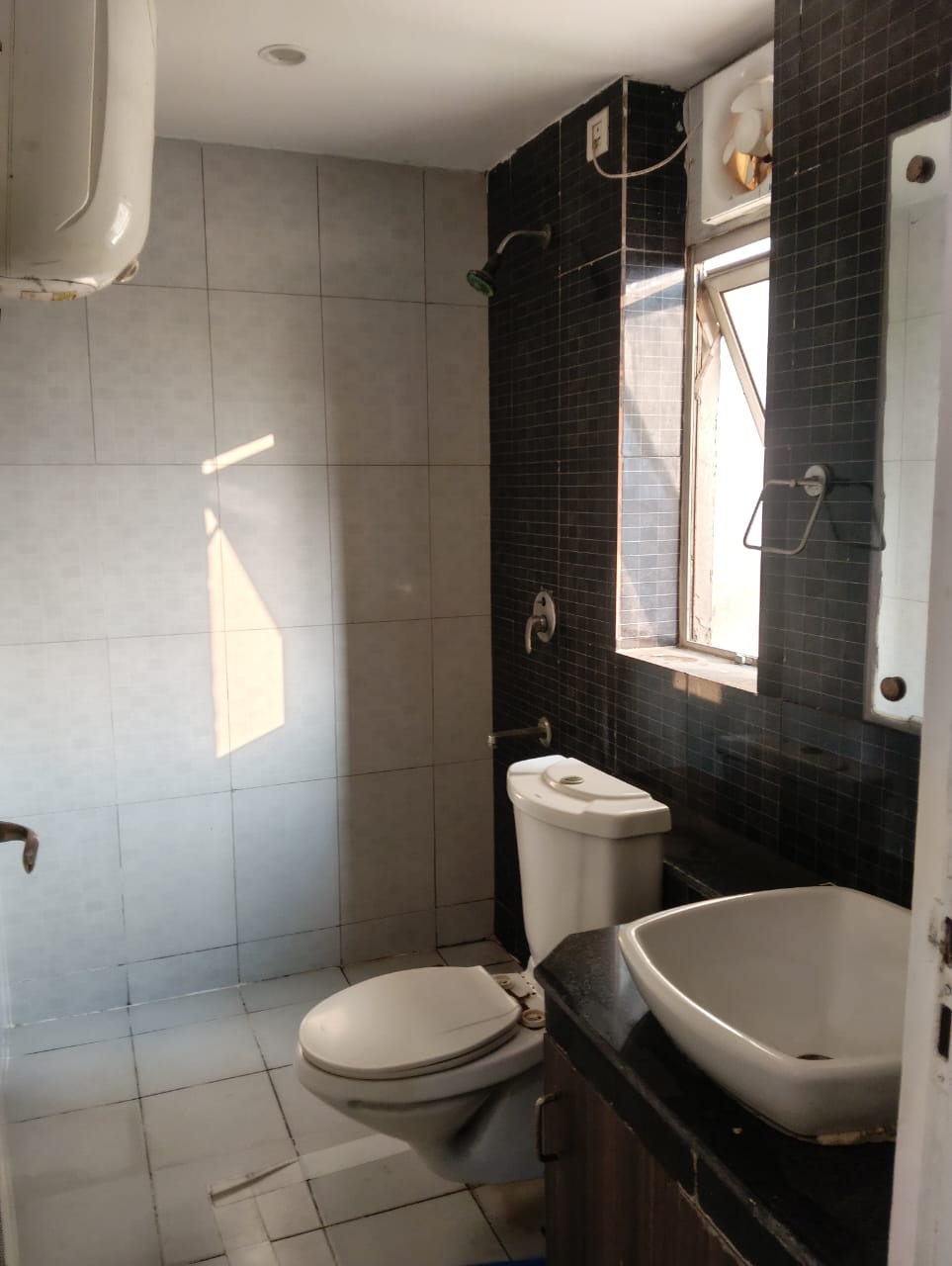 3BHK Flat at Lotus Panache - Image 4