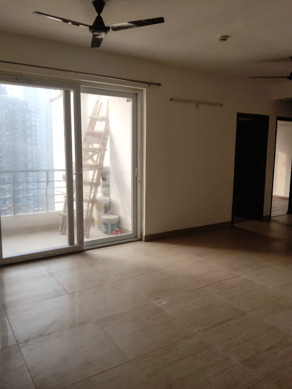2.5BHK Flat at Lotus Panache - Image 9