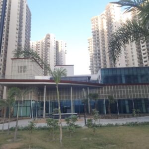 3 BHK Flat at Amrapali Heartbeat