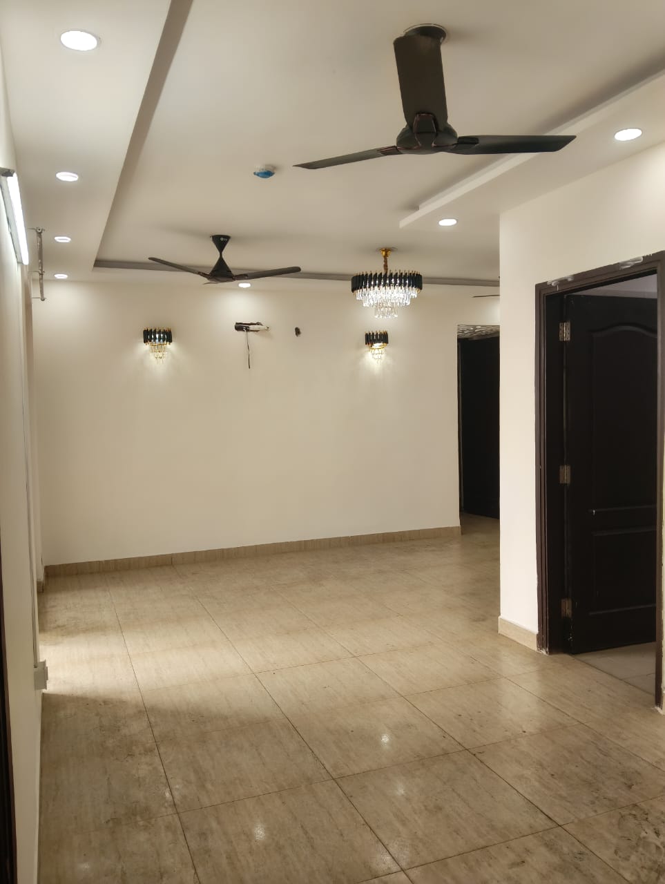 3BHK Flat at Lotus Panache - Image 7