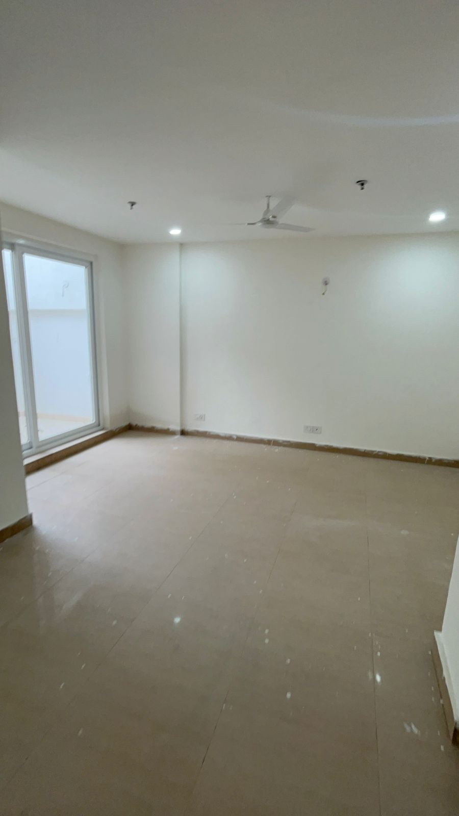 3 BHK Flat at Amrapali Heartbeat - Image 4