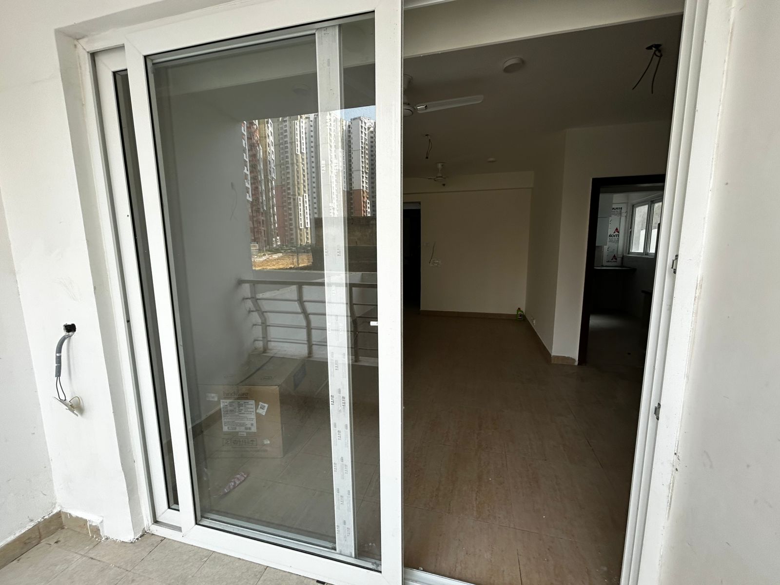 3 BHK Flat at Amrapali Heartbeat - Image 7