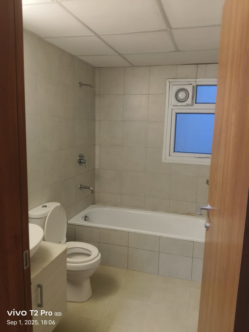 Bhartiya City nikoo 1, 3.5 BHK is Available for Sale - Image 10