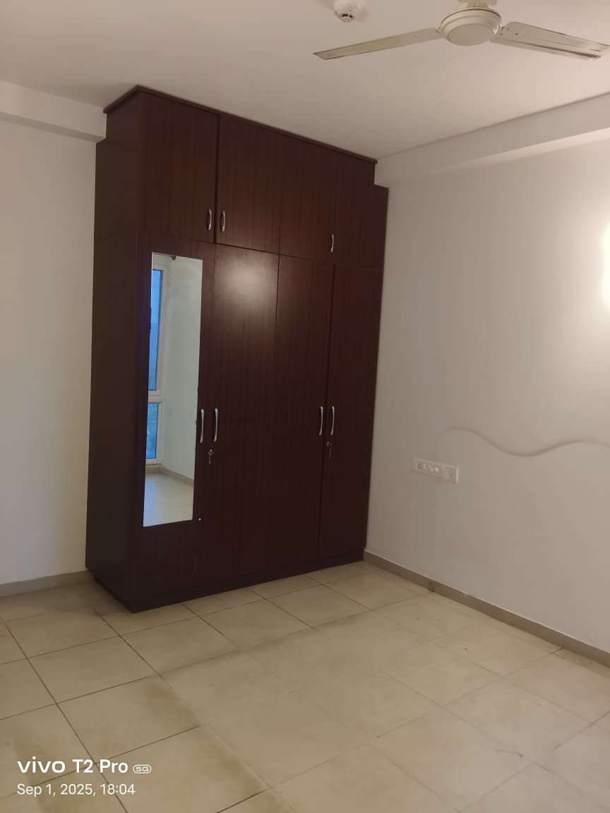 Bhartiya City nikoo 1, 3.5 BHK is Available for Sale - Image 8