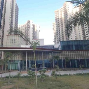 3Bhk Flat at Amrapali heartbeat city