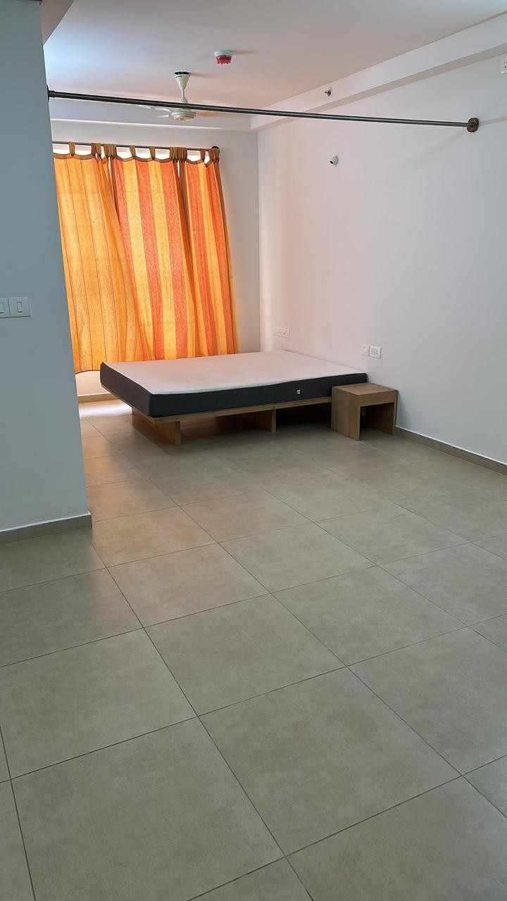 Studio Flat is On Rent At Nikoo Homes -2 - Image 4